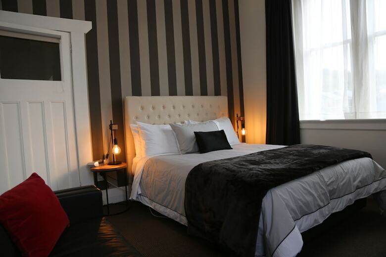 Hotel Majestic Mansions - Apartments At St Clair