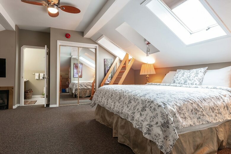 Bed & Breakfast Stone Maiden Inn