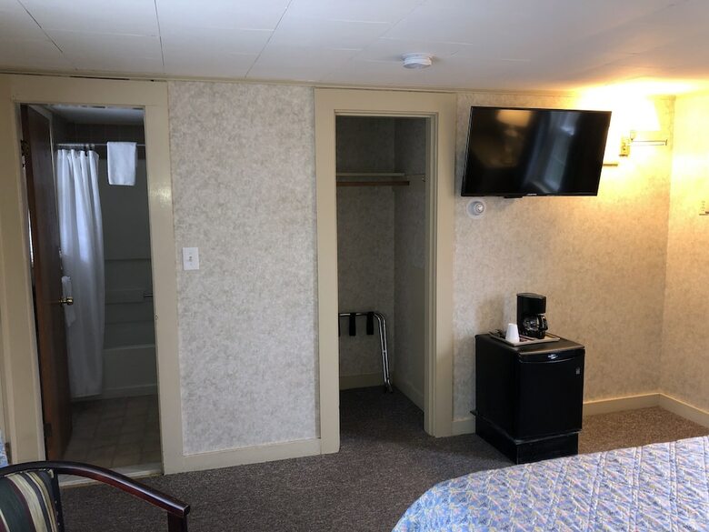 Hotel School House Inn