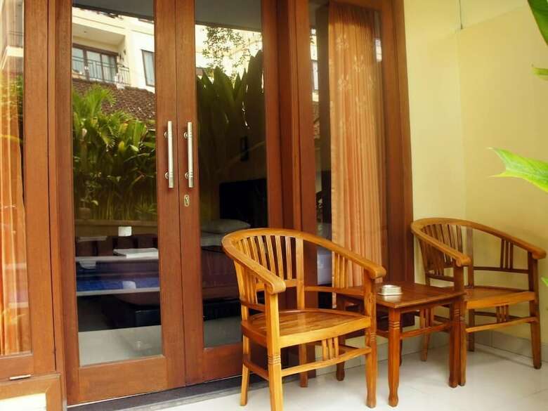 Hotel Waringin Home Stay
