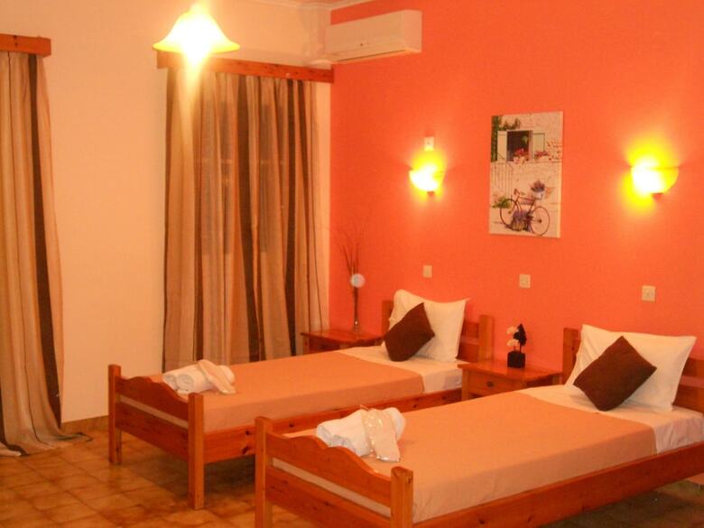 Aparthotel Elli-marina Studios & Apartments