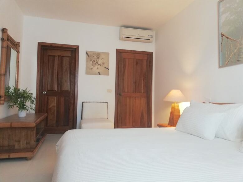 Villa Los Corales Tropical Beach Resort & Spa
