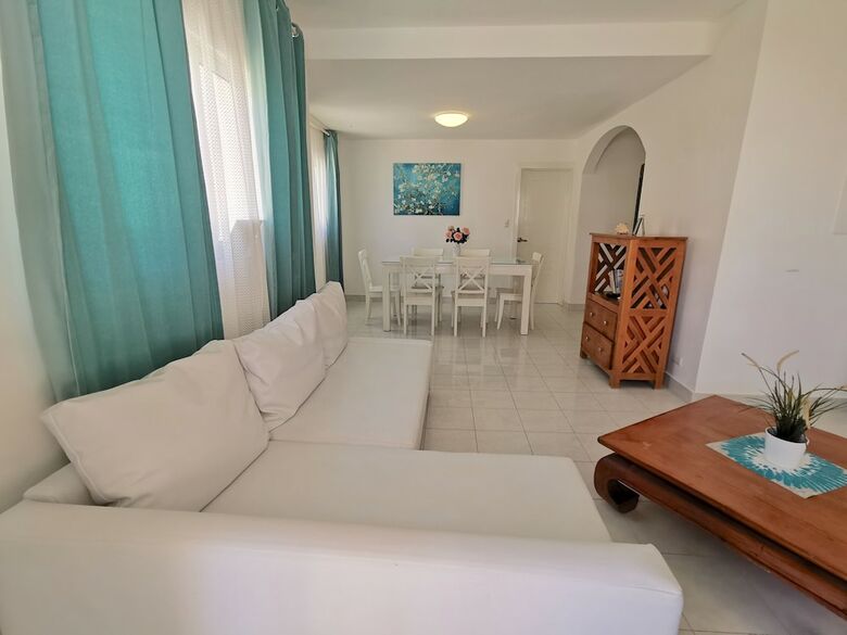 Villa Los Corales Tropical Beach Resort & Spa