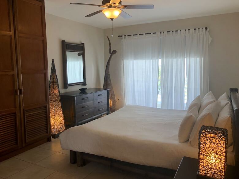 Villa Los Corales Tropical Beach Resort & Spa