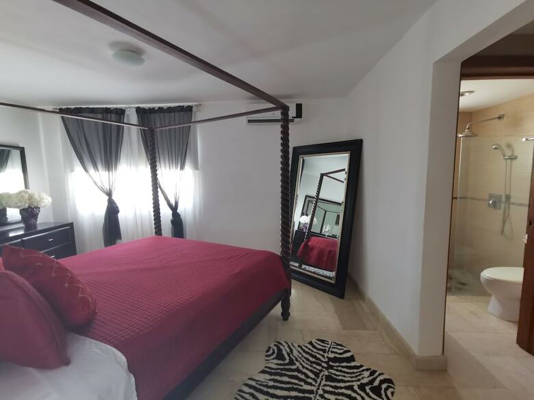 Villa Los Corales Tropical Beach Resort & Spa
