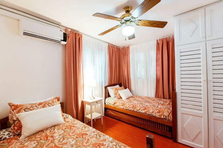 Villa Los Corales Tropical Beach Resort & Spa