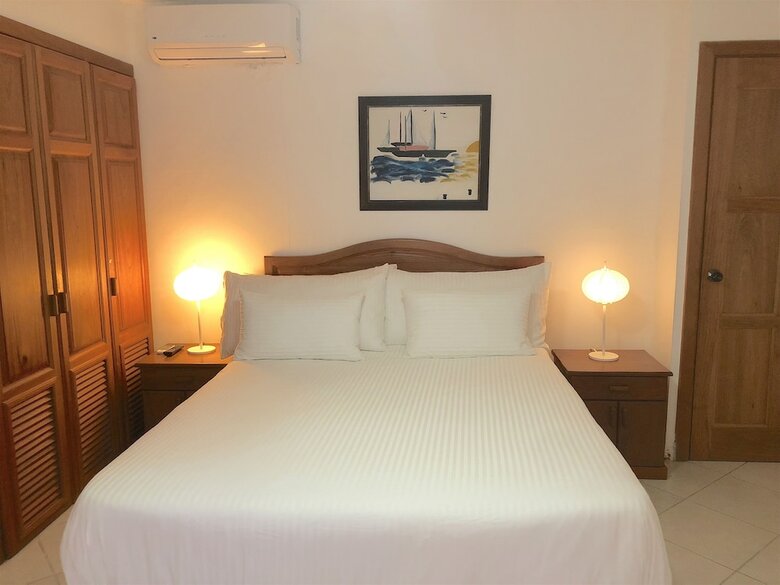 Villa Los Corales Tropical Beach Resort & Spa