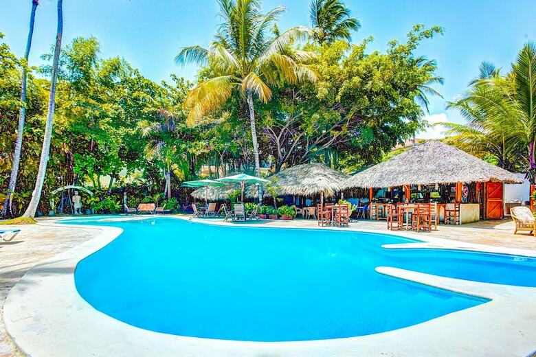 Villa Los Corales Tropical Beach Resort & Spa