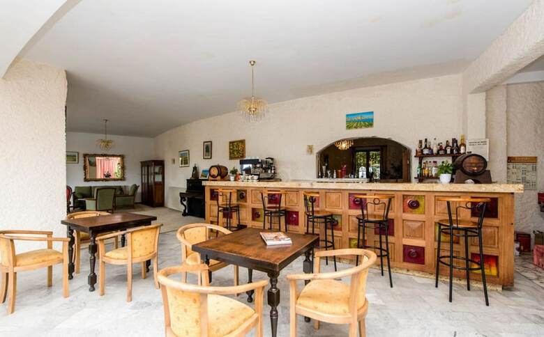 Hotel H�tel Le Catalan Restaurant Le Miradou