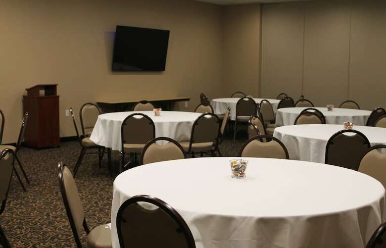Hotel Cobblestone Inn & Suites - Fort Madison