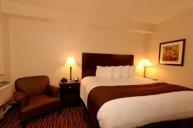 Hotel Cobblestone Inn & Suites - Fort Madison