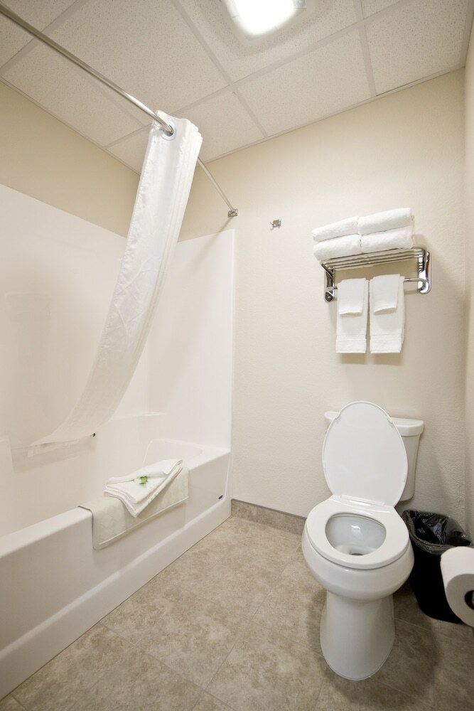 Hotel Cobblestone Inn & Suites - Fort Madison