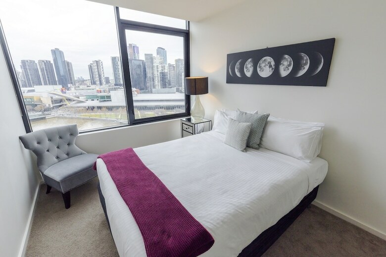 Waterfront Melbourne Apartments