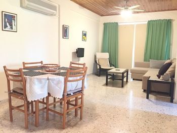 Himonas Apartments