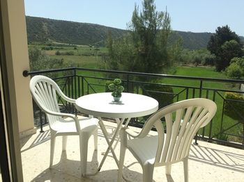 Himonas Apartments