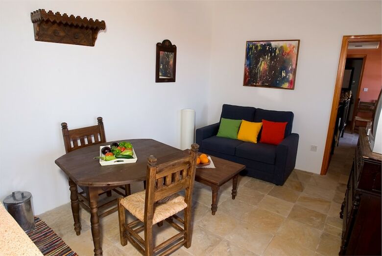 Apartamento Eveleos Country House