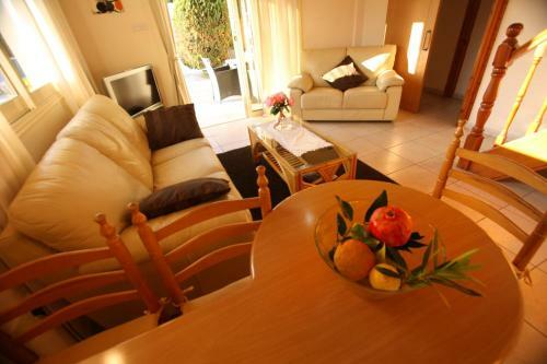 Alonia Villas