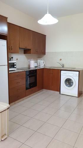 Lazaros Pissouri Apartments
