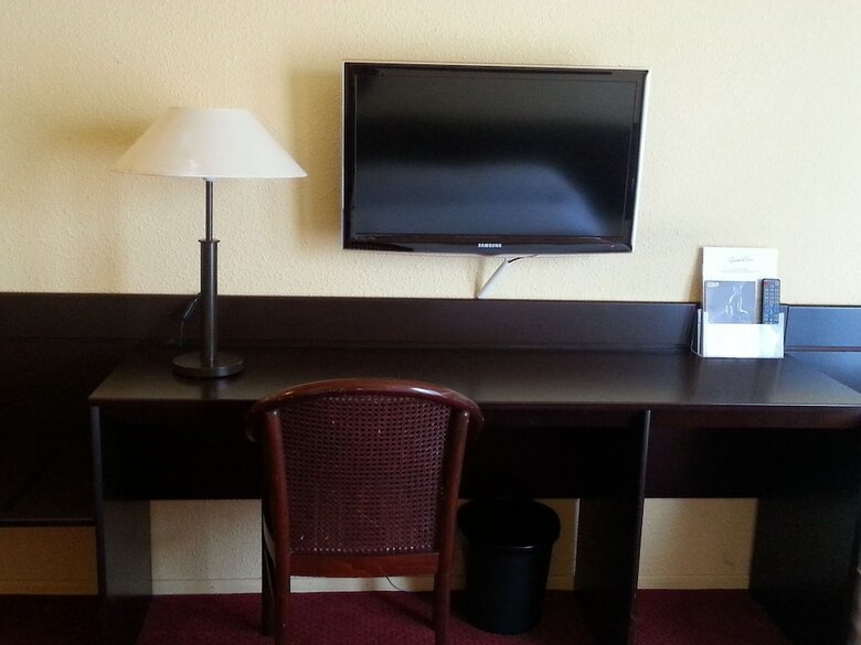Hotel Espace L�onard de Vinci