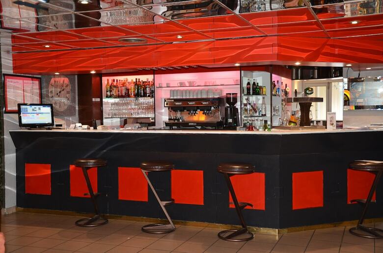 Hotel Espace L�onard de Vinci