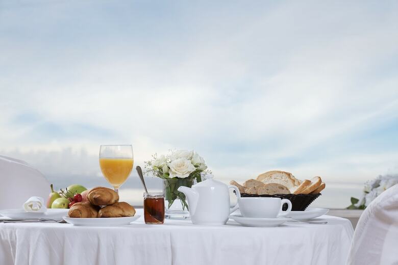 Liqaa Hotel