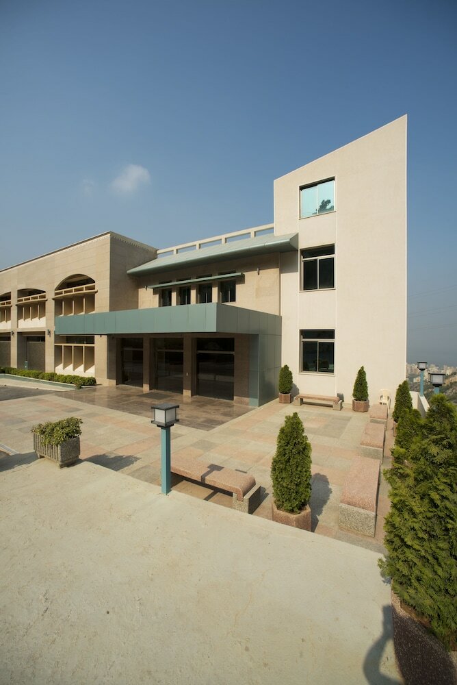 Liqaa Hotel