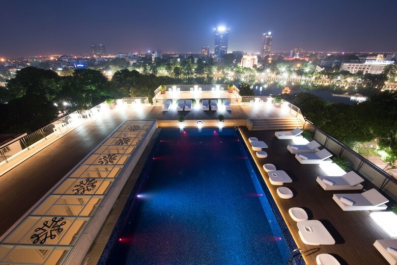 Apricot Hotel