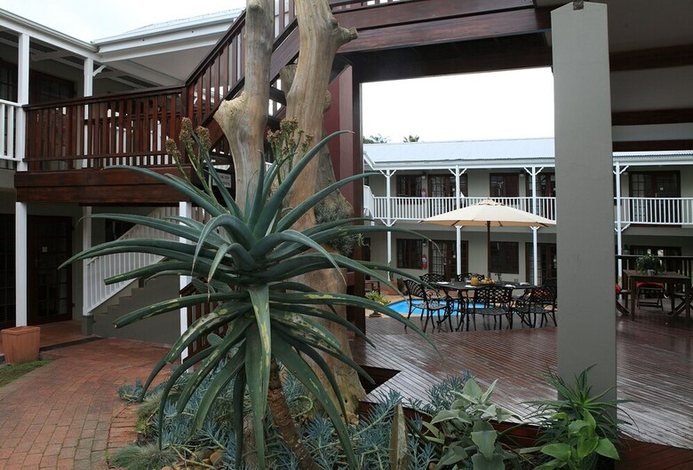 Hotel Loerie Guest Lodge
