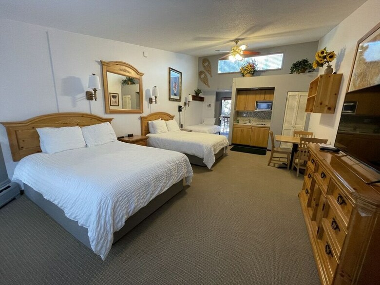 Hotel Tyrolean Lodge