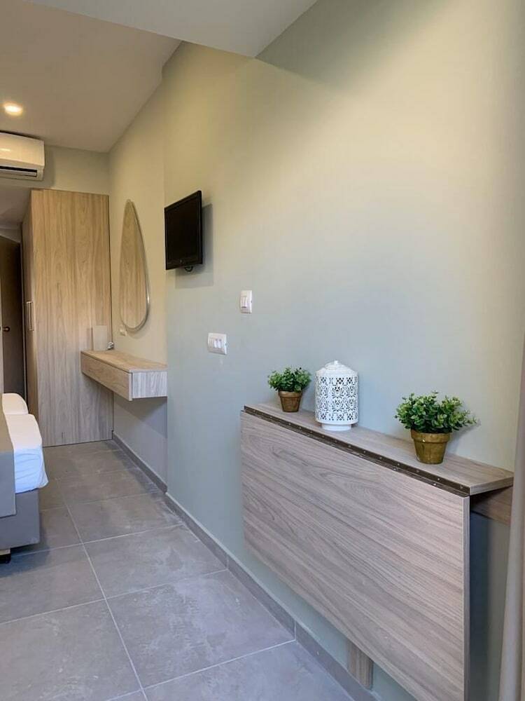 Aparthotel Pals Studios Pefkos