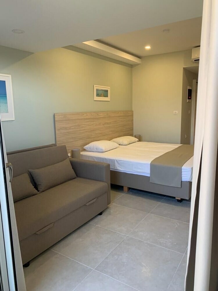 Aparthotel Pals Studios Pefkos