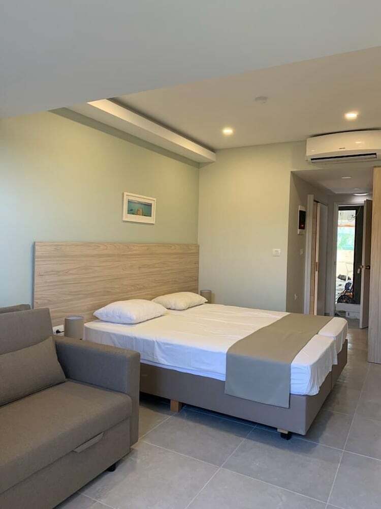 Aparthotel Pals Studios Pefkos