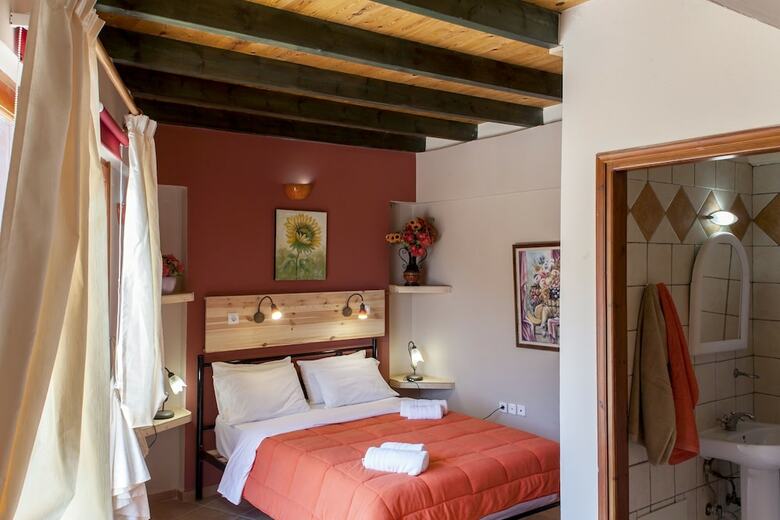 Aparthotel Estate Kares