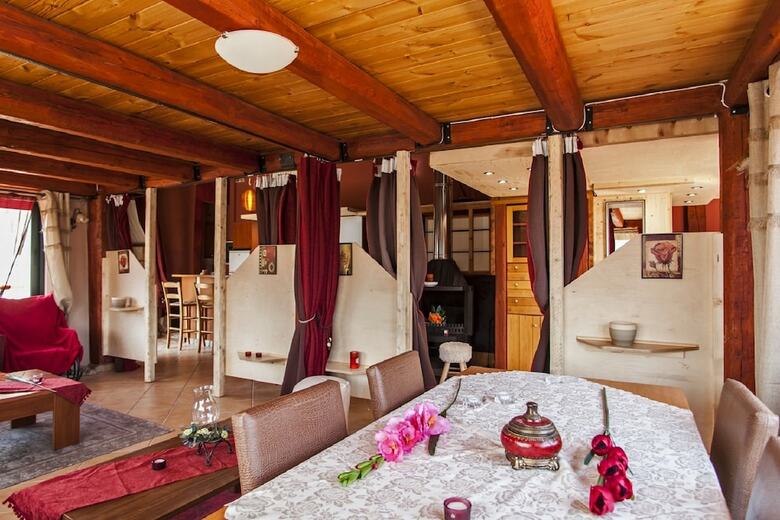 Aparthotel Estate Kares