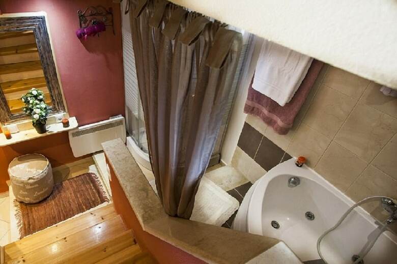 Aparthotel Estate Kares