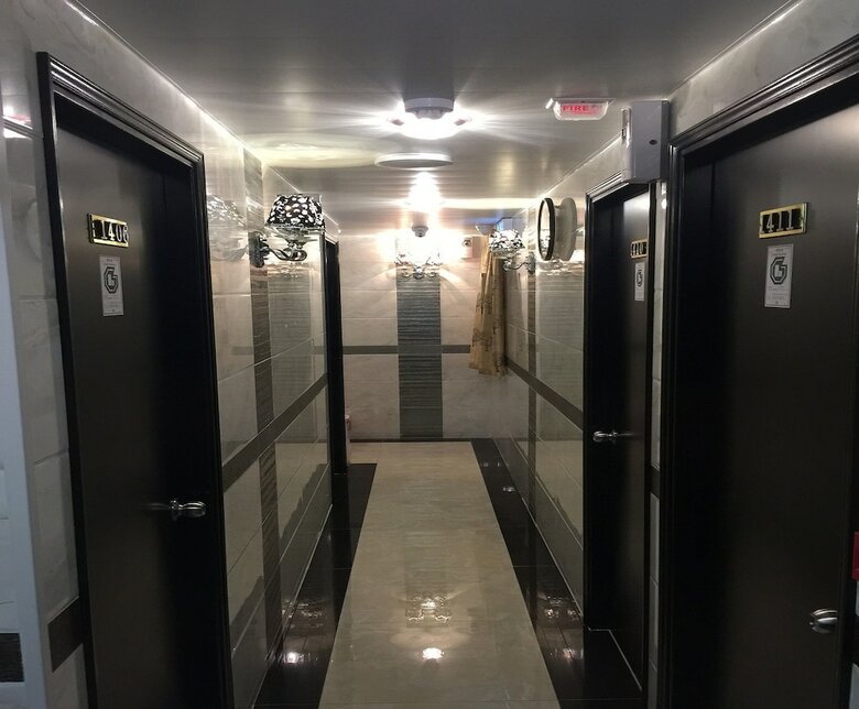 Hotel Skylark