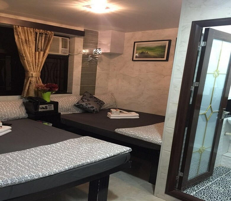Hotel Skylark