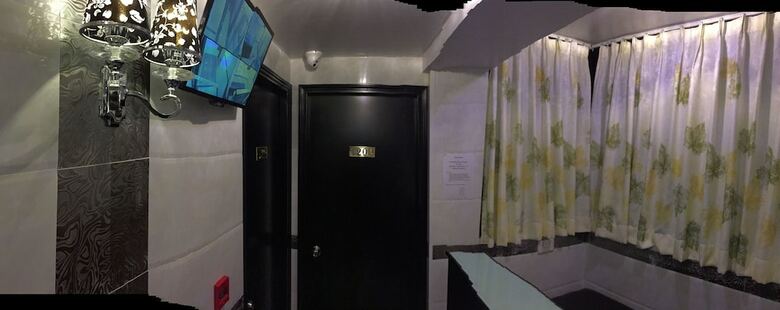 Hotel Skylark