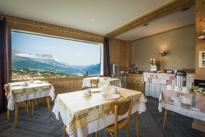 Hotel Caprice Des Neiges