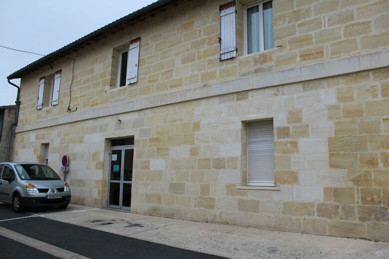 Posada H�tel Restaurant Le Ph�nix
