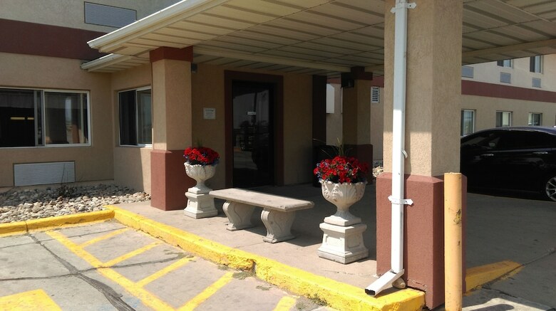 Hotel Econo Lodge West I-29 West Acres Mall