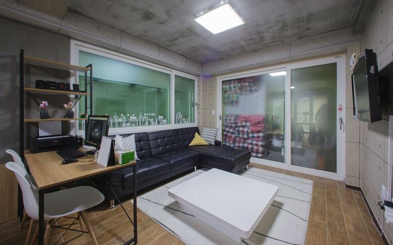 Hostal Kw Hongdae Line Hostel