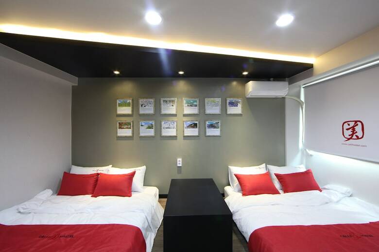 Hostal Calli Hostel