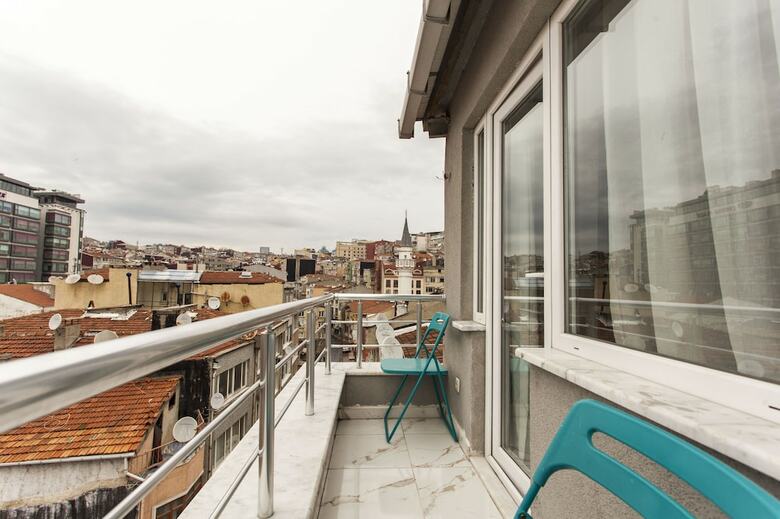 Cimen Apartments