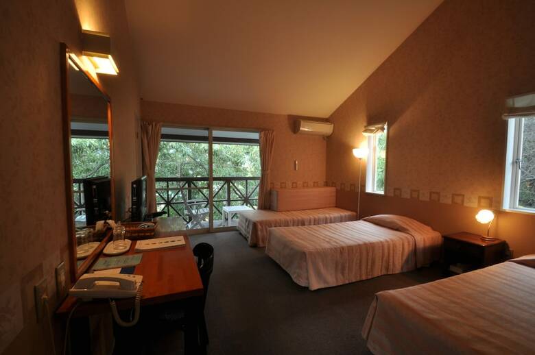 Hotel Country Inn The White Marine