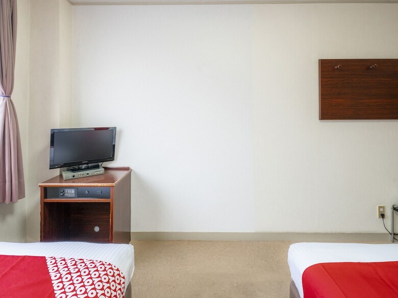 Oyo Business Hotel Suehiro Matsuyama