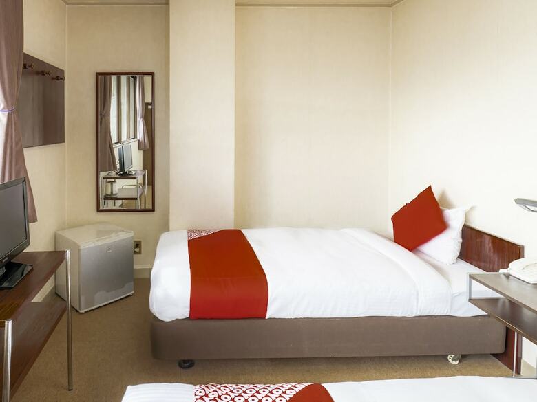 Oyo Business Hotel Suehiro Matsuyama