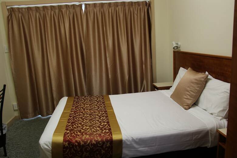 Pioneer Way Motel