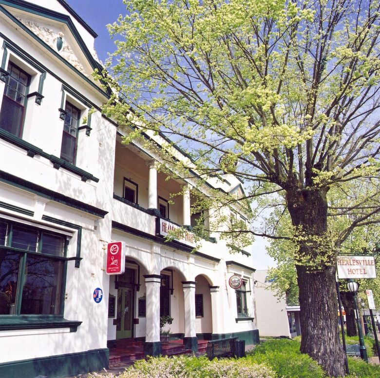 Healesville Hotel