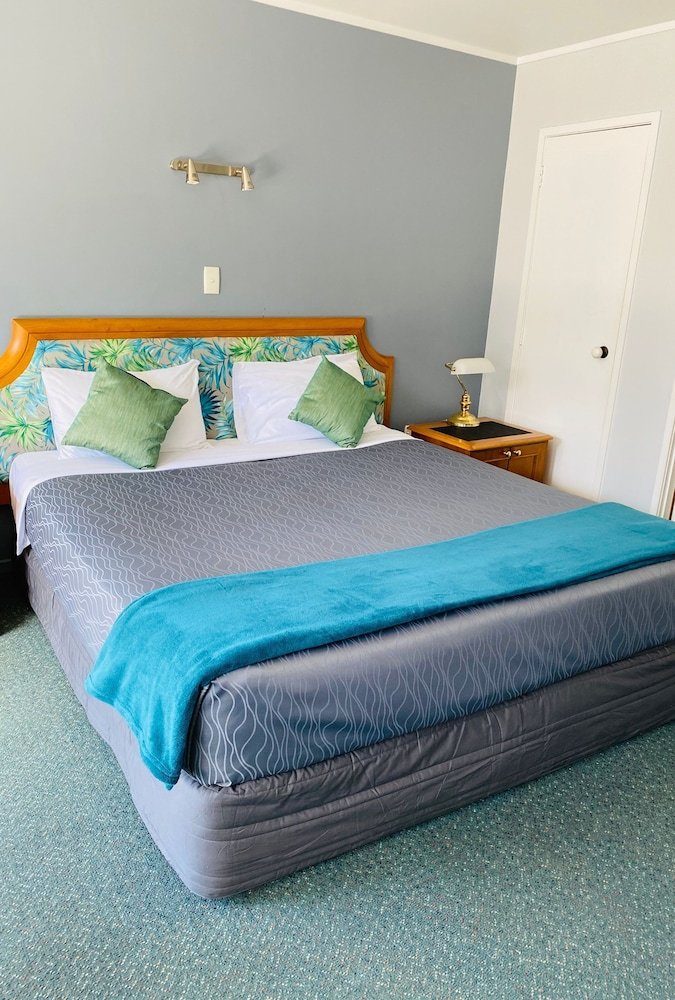 Pembrooke Motor Lodge